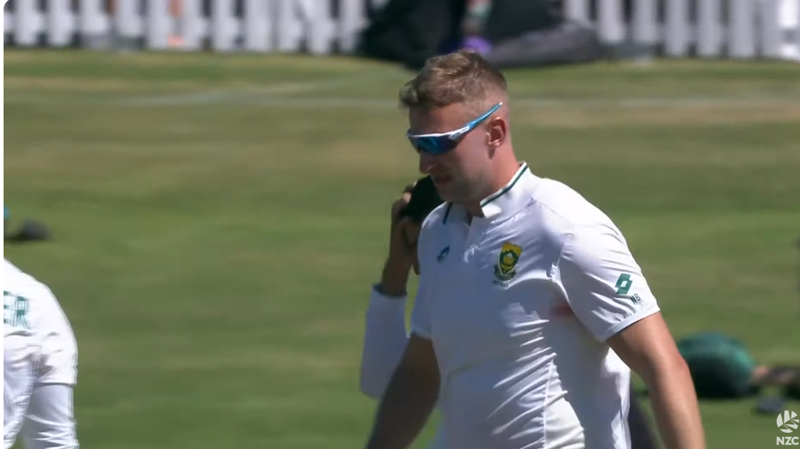 Watch: South Africa vs New Zealand day two highlights